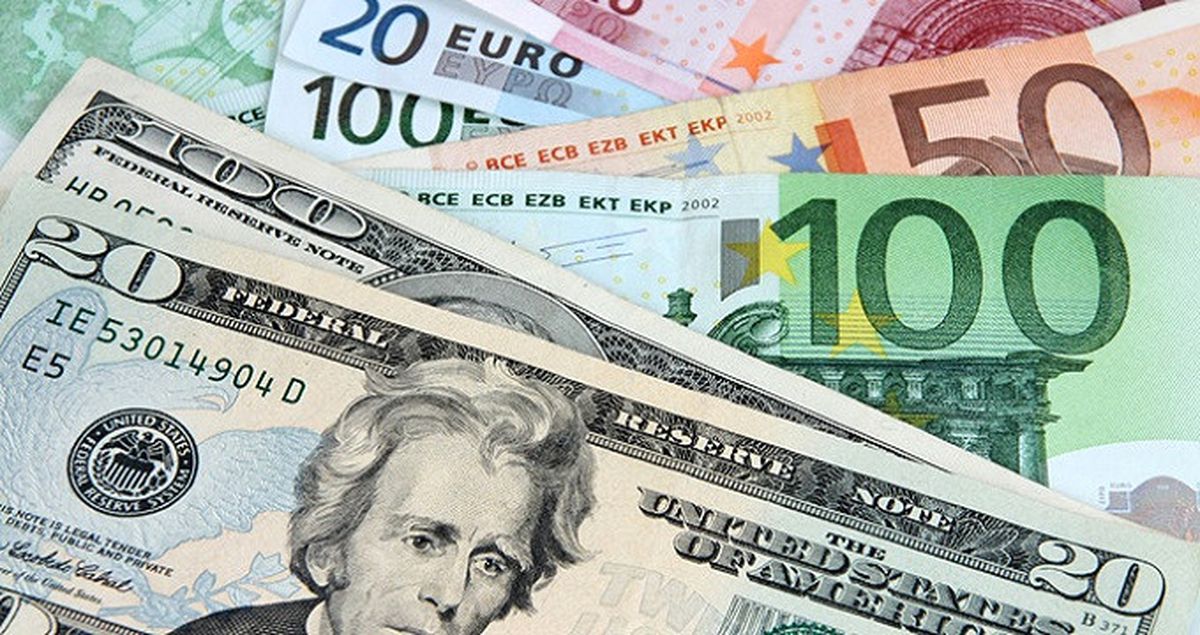 Dünyada Gerileyen Dolar Türkiye'de 3.78 Lirayı Aştı