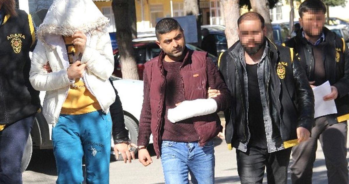 Eşine Cinsel İçerikli Mesaj Gönderen Komşusunu Pompalı Tüfekle Öldürdü