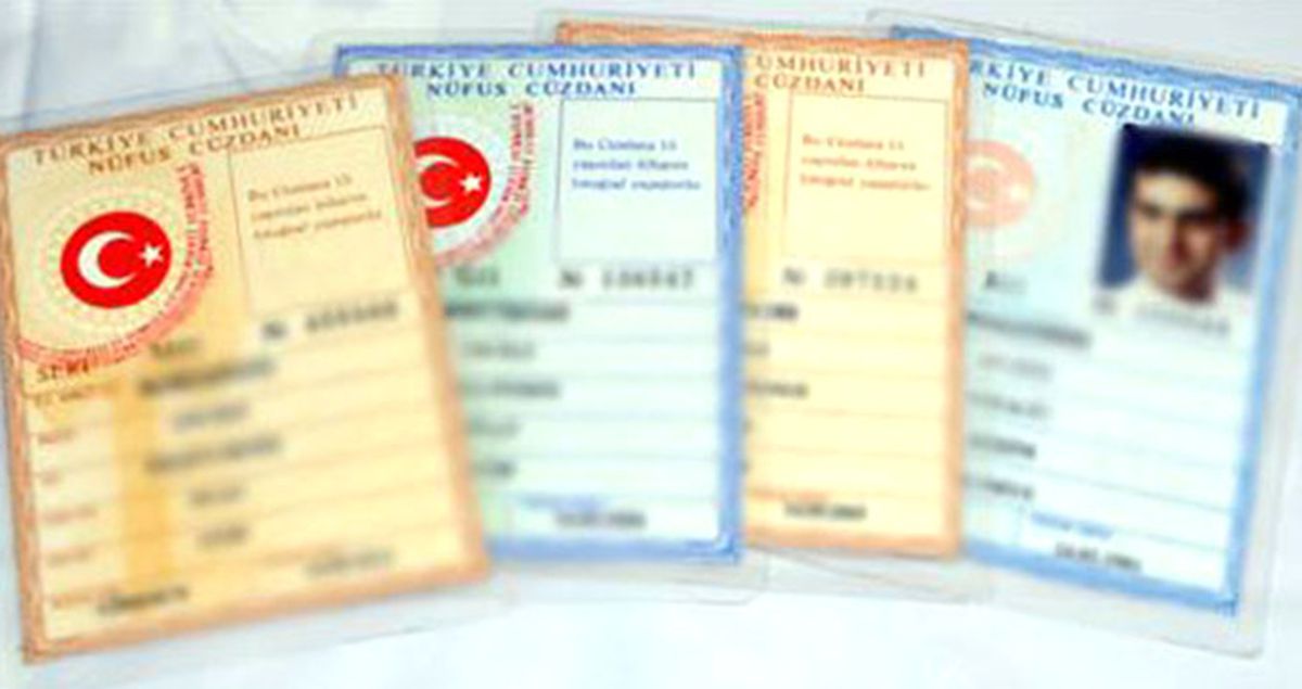 Nüfus Müdürü: Eski Nüfus Cüzdanları Yenisi Alınıncaya Kadar Geçerli