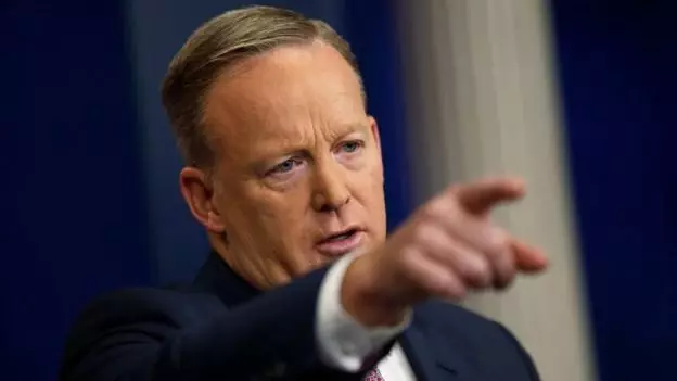 Beyaz Saray Savaşı Kızıştı, Trump Yakın Danışmanlarıyla Birbirine Düştü Beyaz Saray Savaşı Kızıştı, Trump Yakın Danışmanlarıyla Birbirine Düştü