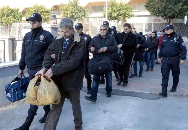 Mersin'de FETÖ Operasyonu: 17 İş Adamı Tutuklandı