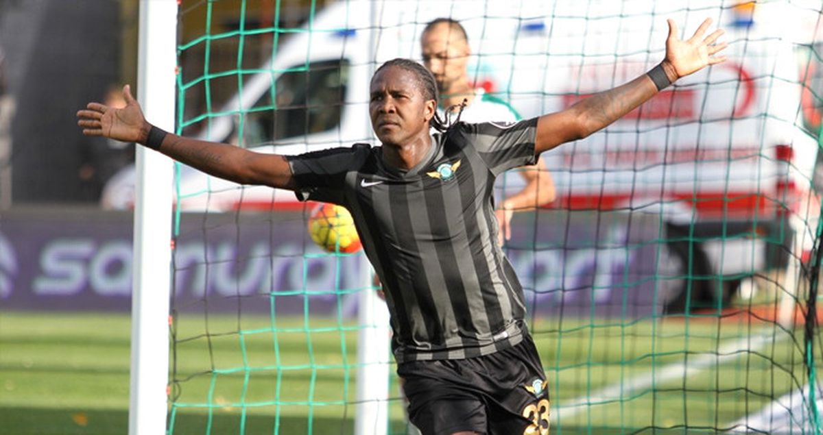 Trabzonspor, Hugo Rodallega İçin 1.6 Milyon Euro ve Mustafa Yumlu'yu Verdi