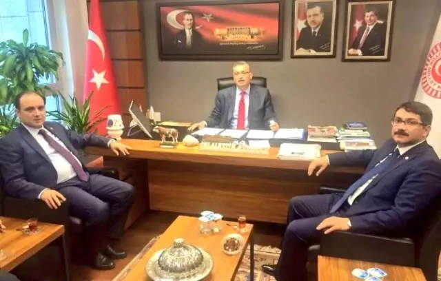 Anayasa Değişikliği Şehzadeler'de Anlatılacak Anayasa Değişikliği Şehzadeler'de Anlatılacak