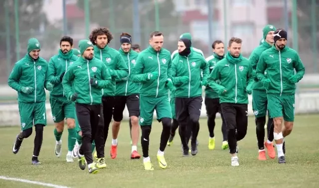 Bursaspor'da Başakşehir Mesaisi Başladı