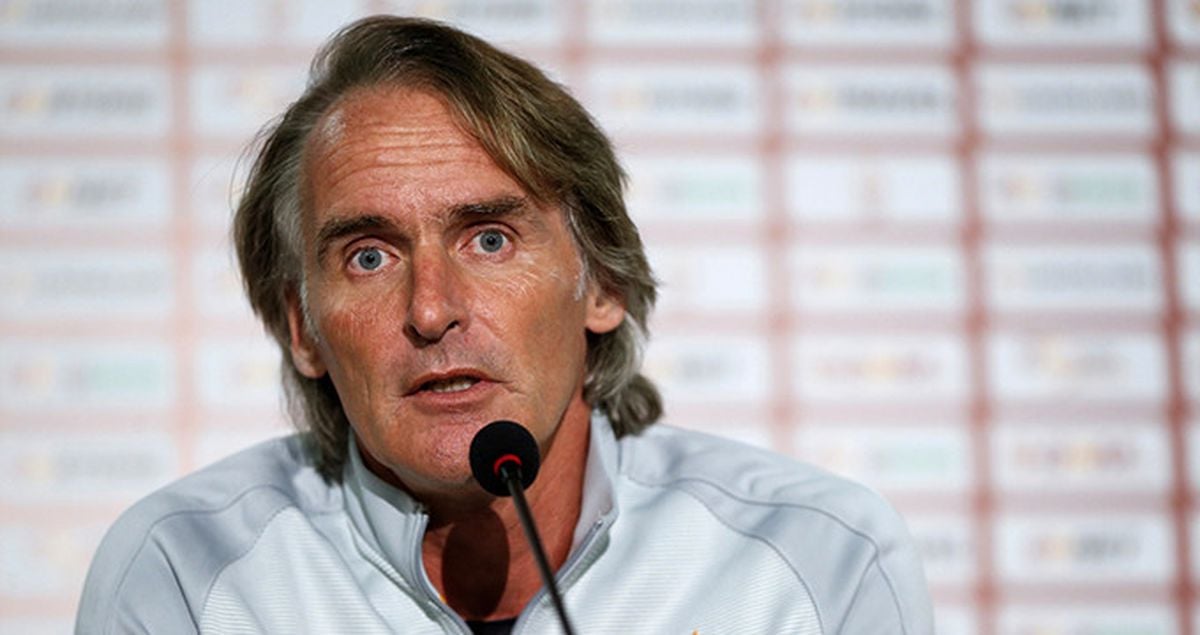 Riekerink: Podolski'nin Kalmasından Yanayım, Giderse Transfer Yaparız