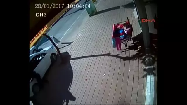 Adana Kanlı Park Kavgası Güvenlik Kamerasında Adana Kanlı Park Kavgası Güvenlik Kamerasında