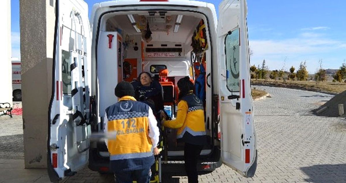 Adıyaman'da 62 Kişi Sobadan Sızan Gaz Nedeniyle Hastaneye Kaldırıldı
