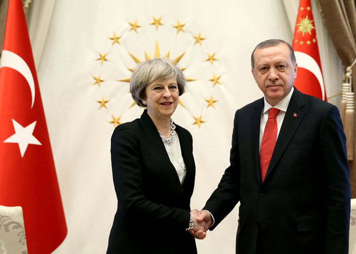 İngiltere Başbakanı Ankara'da Cumhurbaşkanı Erdoğan'la Bir Araya Geldi