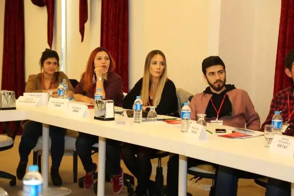 Umut Oran, CHP Kış Kampı'nda Gençlere Eğitim Verdi