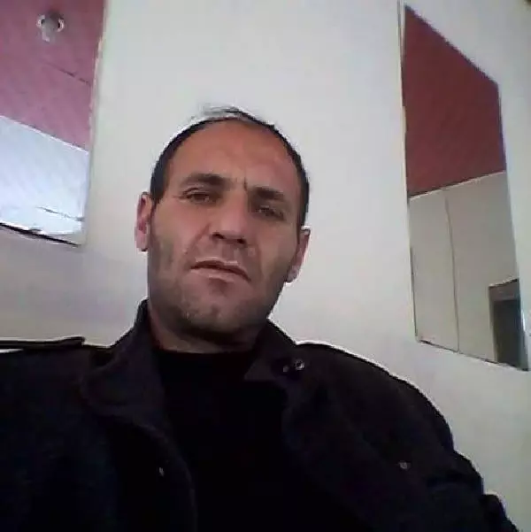 Yol Açma Çalışmasında Çığ Altında Kalan Muhtar Öldü Yol Açma Çalışmasında Çığ Altında Kalan Muhtar Öldü