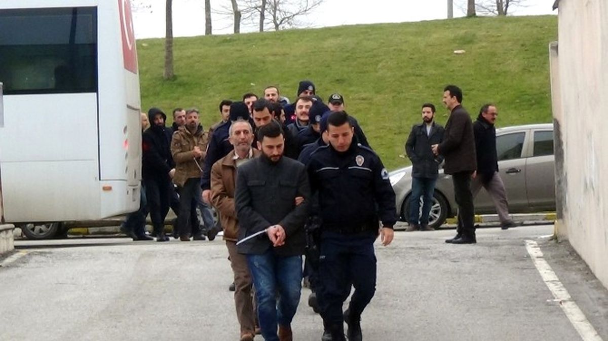 Bylock Kullandığı Tespit Edilen 12 Polis Adliyeye Sevk Edildi
