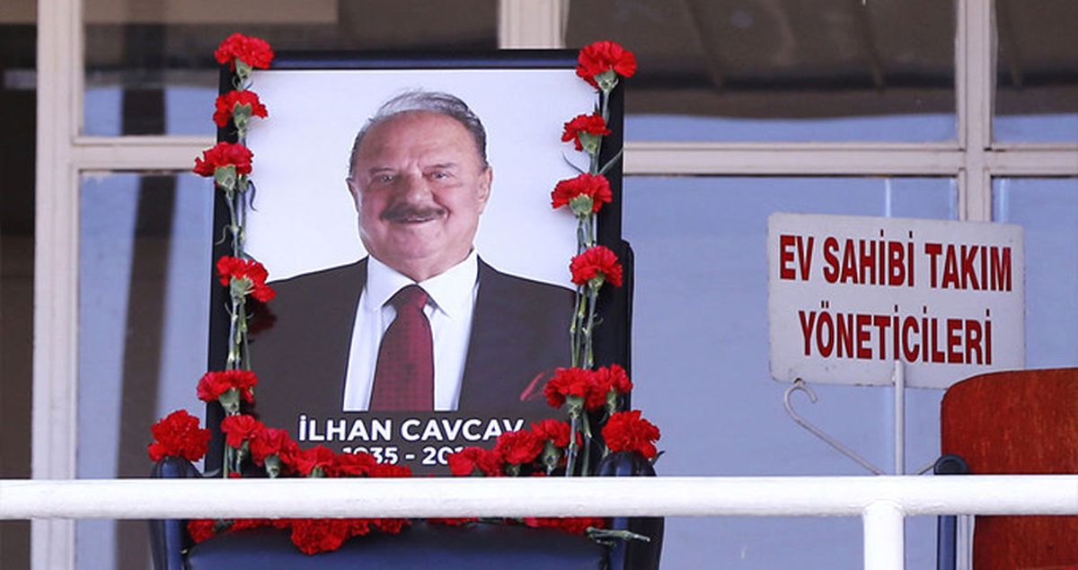 Vefat Eden İlhan Cavcav'ın Koltuğu İlk Kez Boş Kaldı