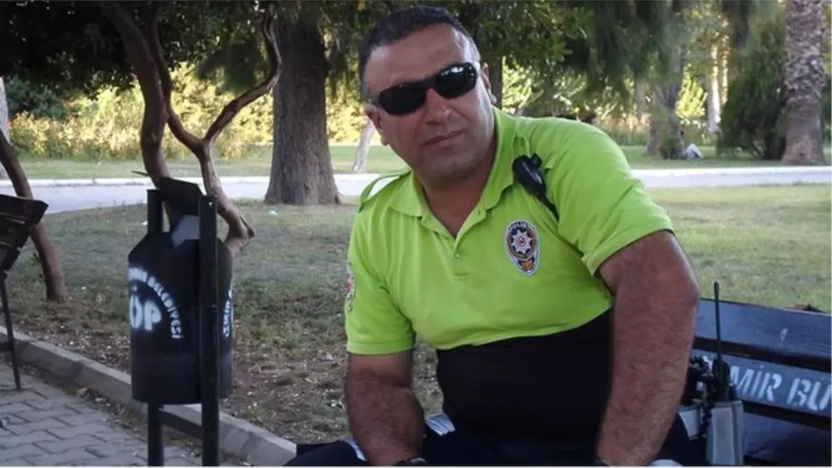 Hepimiz Fethi Sekiniz' Pankartıyla Sahaya Çıktılar