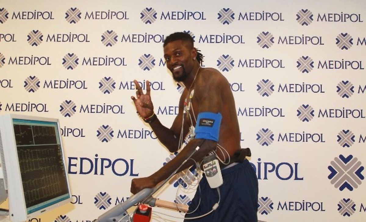 Emmanuel Adebayor Medipol Başakşehir'de