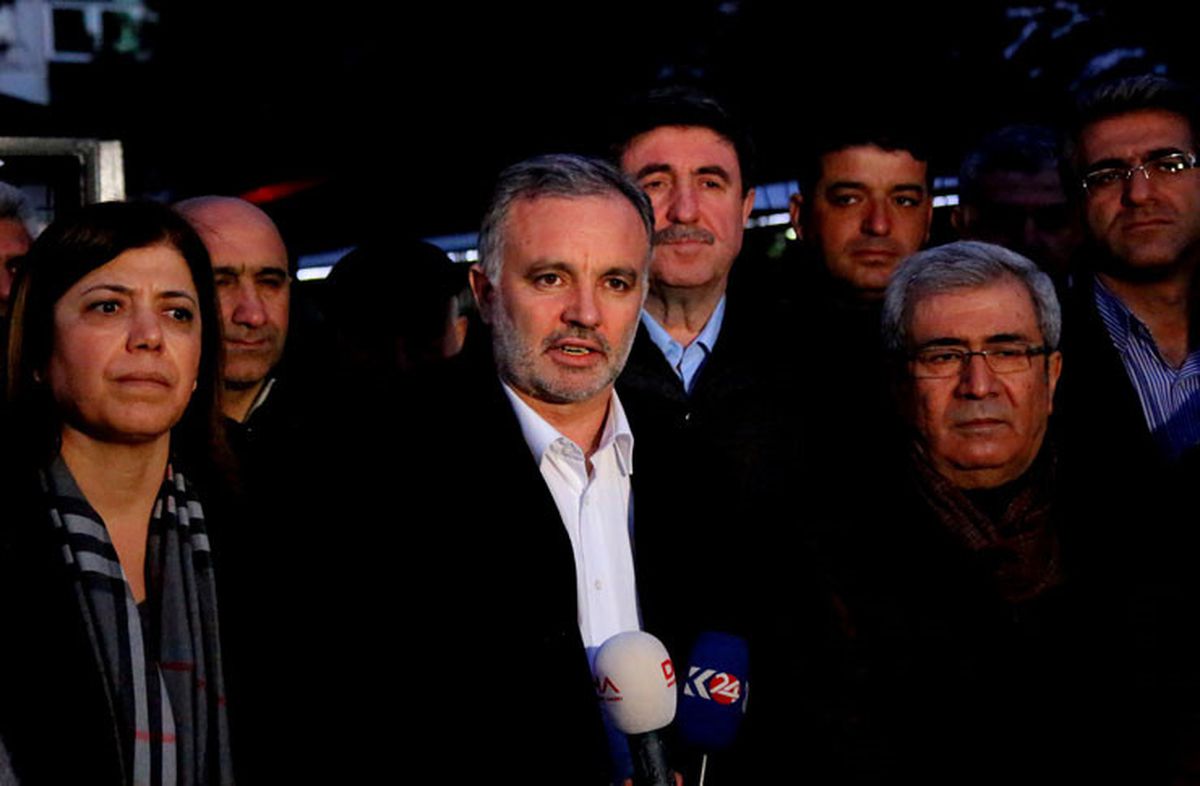 HDP Sözcüsü Ayhan Bilgen Tutuklandı