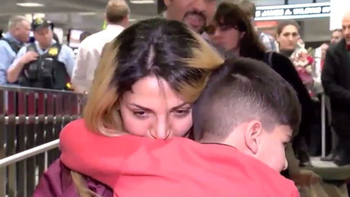 Trump'ın Yasağı Sonrası 5 Yaşındaki Müslüman Çocuğa Kelepçe Takıldı