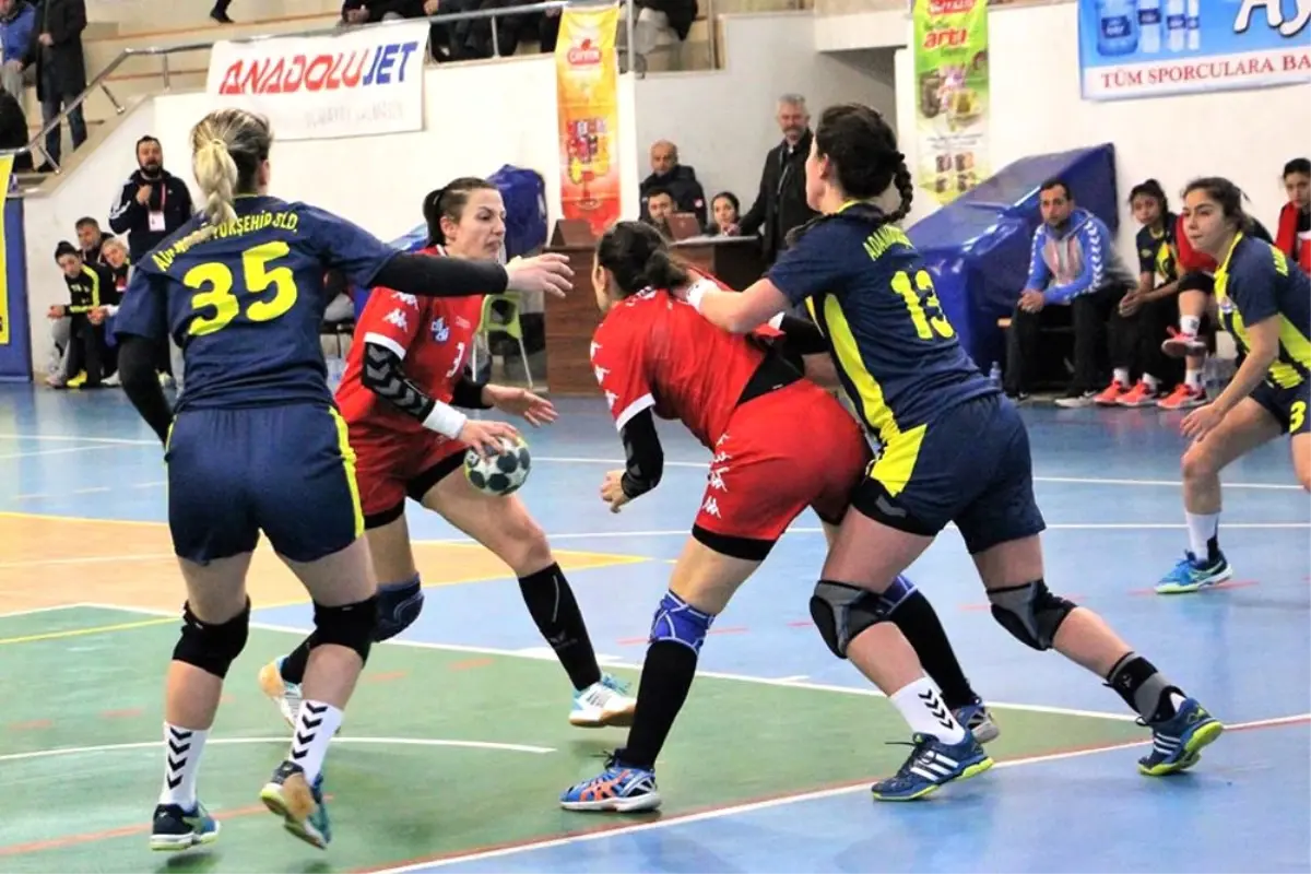 Ardeşen Gençlik ve Spor Kulübü Zirve Takibini Sürdürdü