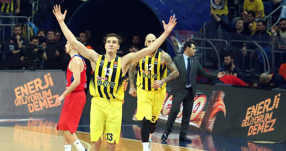 Euroleague'de Fenerbahçe, Son Şampiyon CSKA Moskova'yı 77-71 Yendi