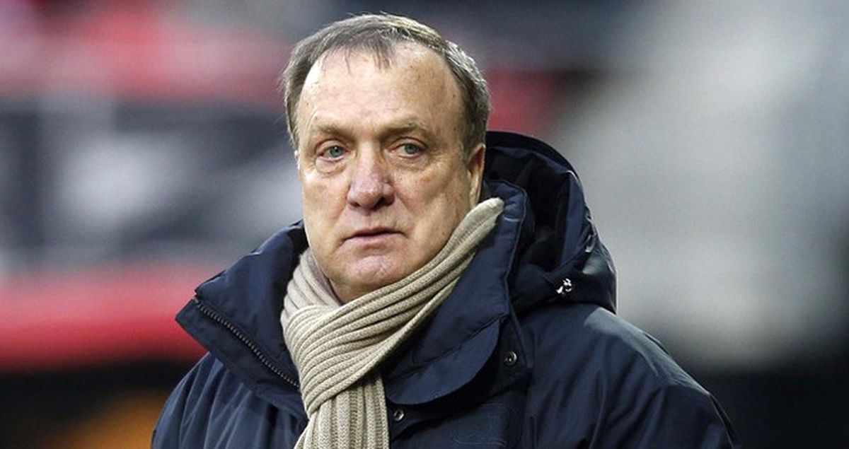 Fenerbahçe, Advocaat'ın Yerine Roberto Carlos'u Düşünüyor