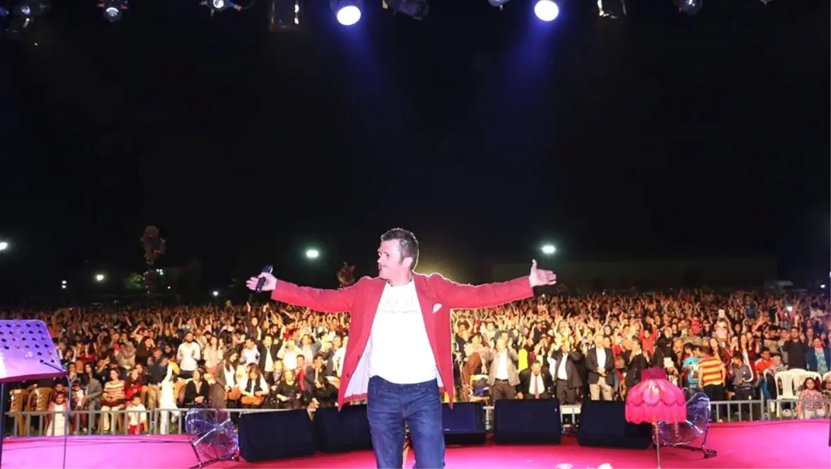 Hakan Doğanay Doğumgününde Foça Fok Sahnesinde
