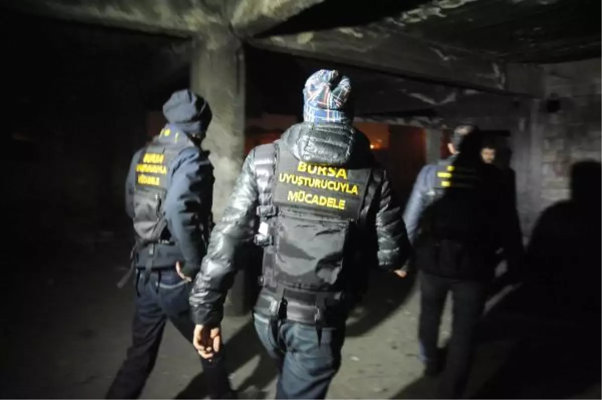 Polisin Operasyonunu Bozdu, Gözaltına Alındı