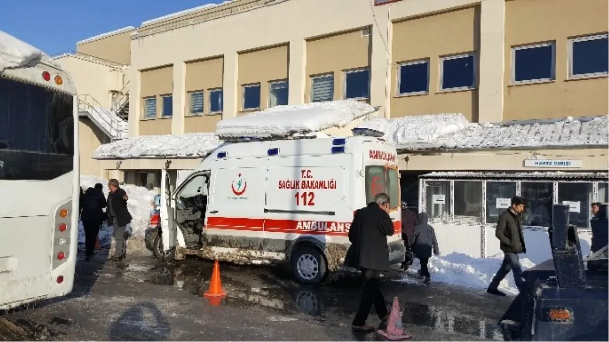 Muş'ta Bıçaklı ve Silahlı Kavga: 7 Yaralı