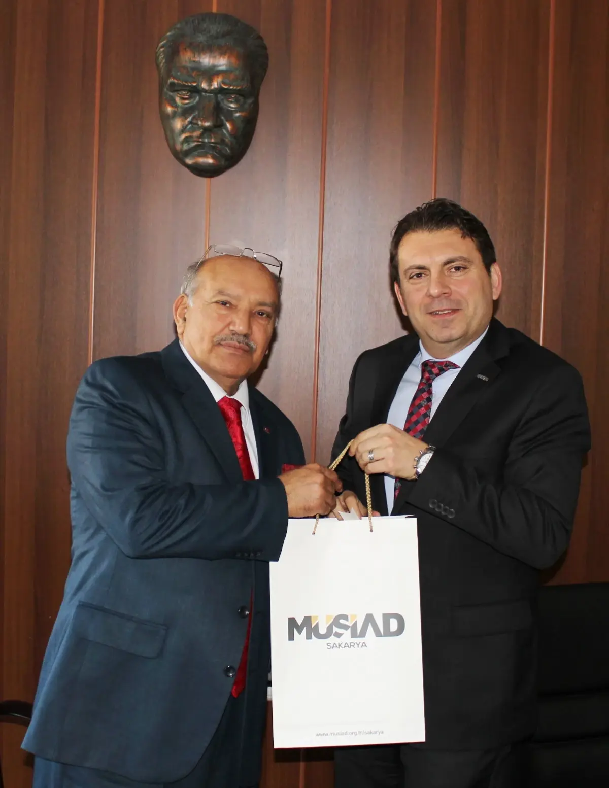 MÜSİAD'tan Erenler Kaymakamı'na ziyaret