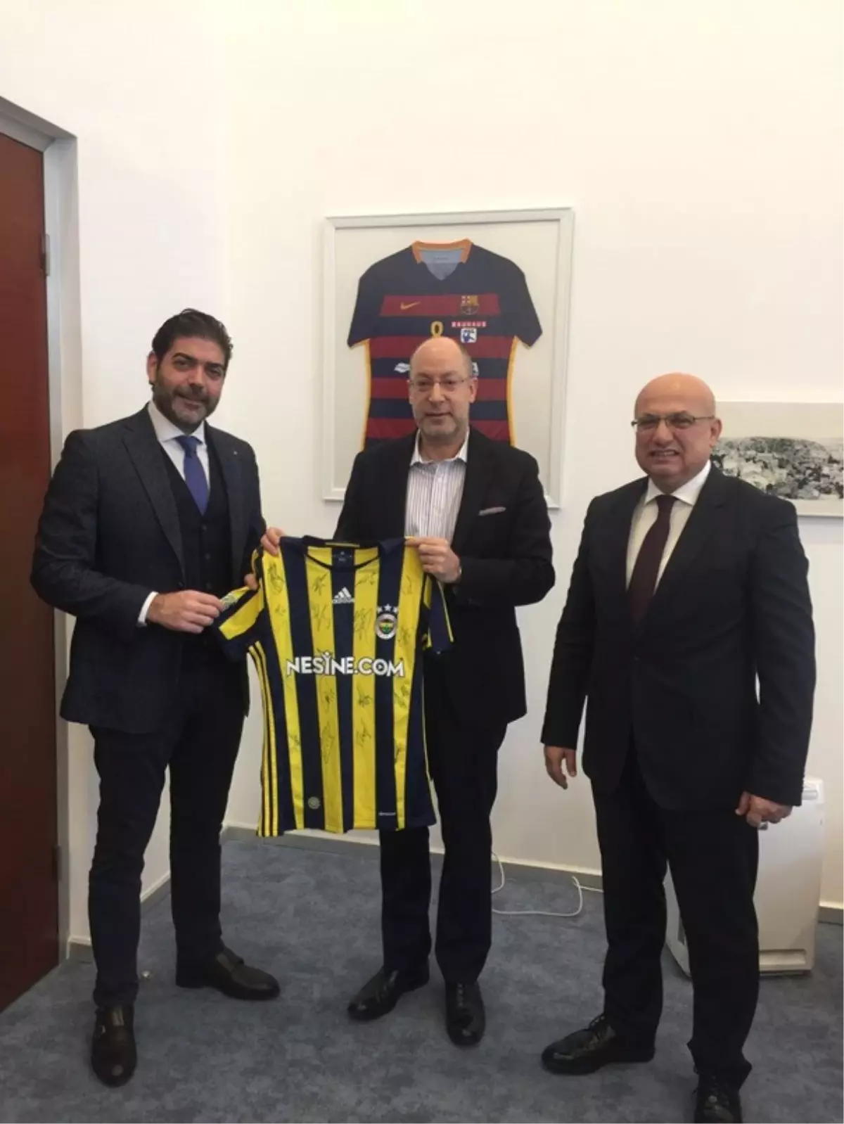 Brisa, Fenerbahçe otobüsünün lastik sponsoru...
