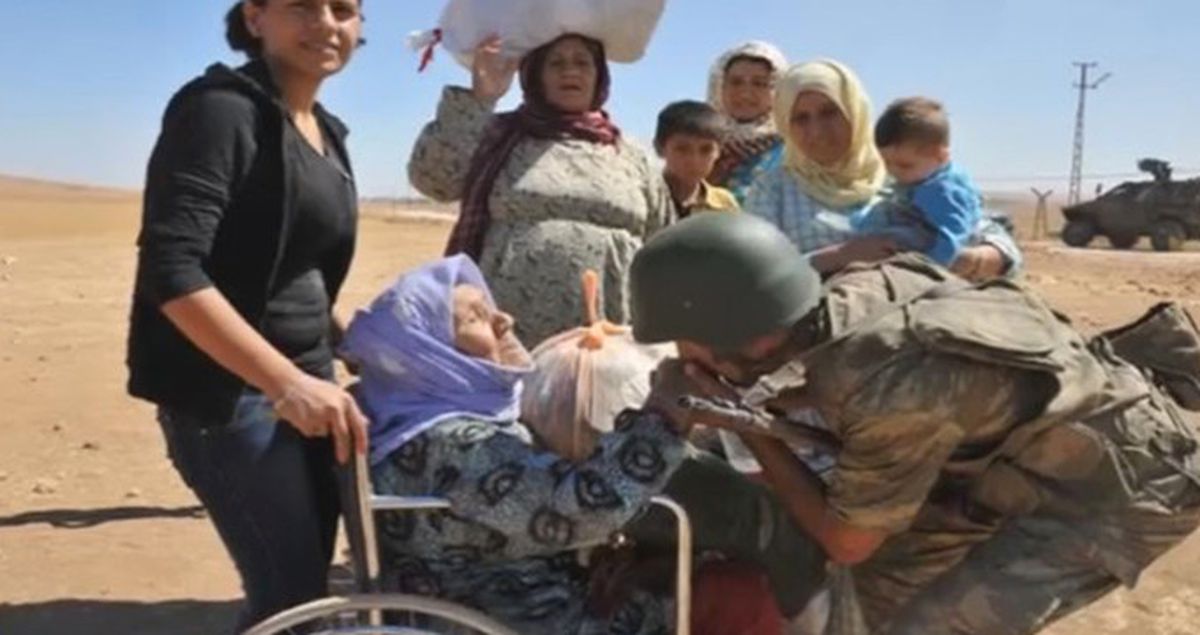 Genelkurmay'dan Tüyleri Diken Diken Eden Video: Kahraman Mehmetçik!
