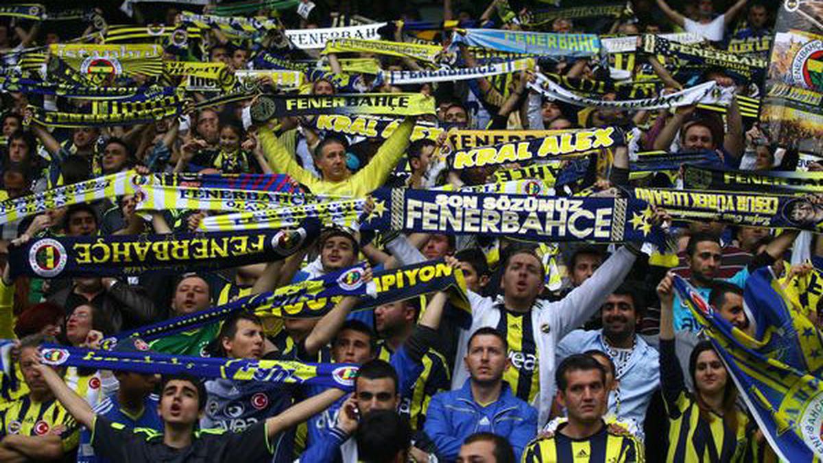 Fenerbahçeli Taraftarlar Derbinin Havasına Girdi