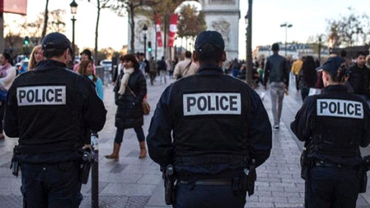 Sokak Ortasında Bir Gence Copla Tecavüz Eden Polislere Soruşturma!