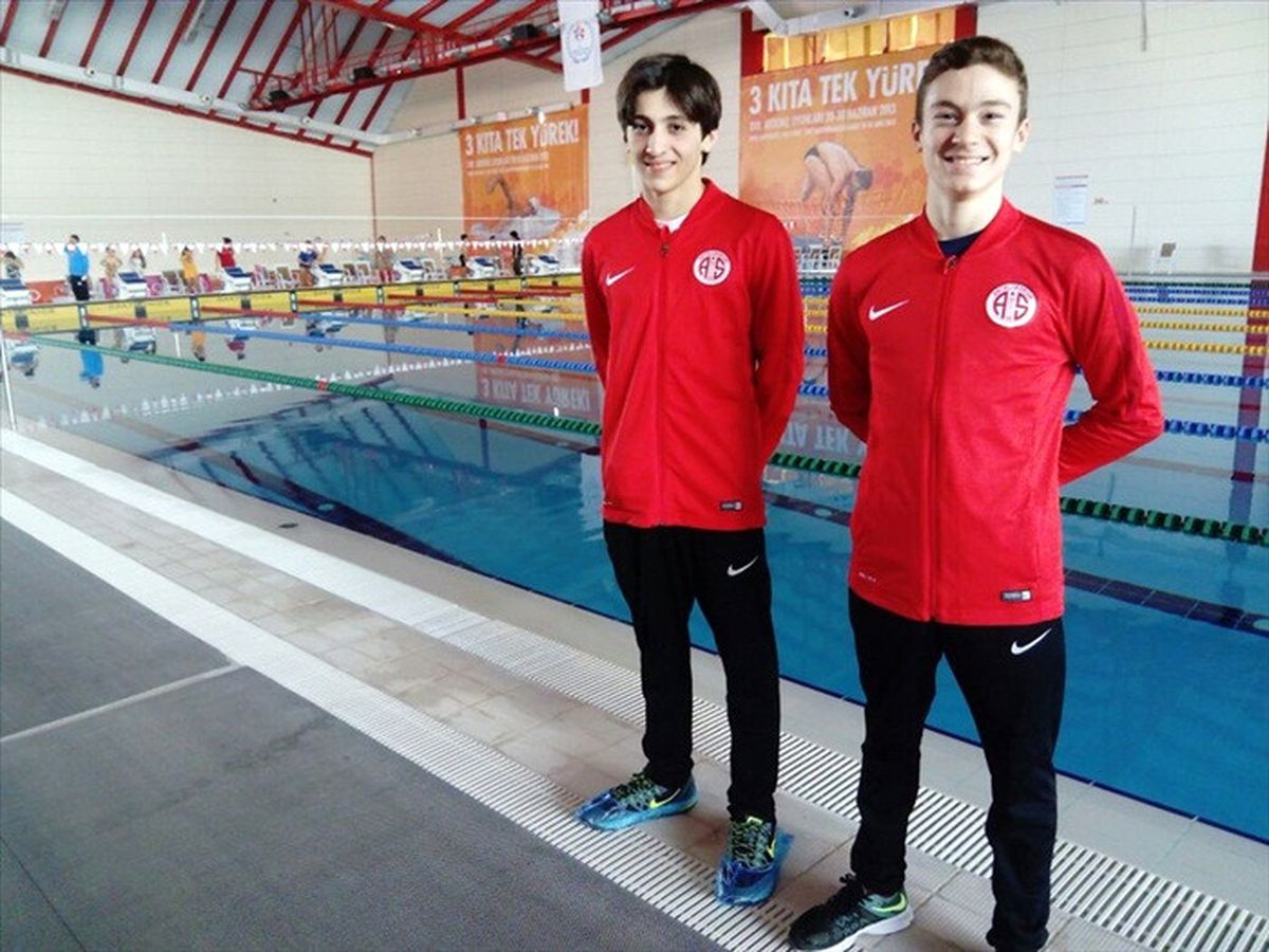 Antalyaspor'un 'Altın Kulaçları' Grup Birincisi Oldu