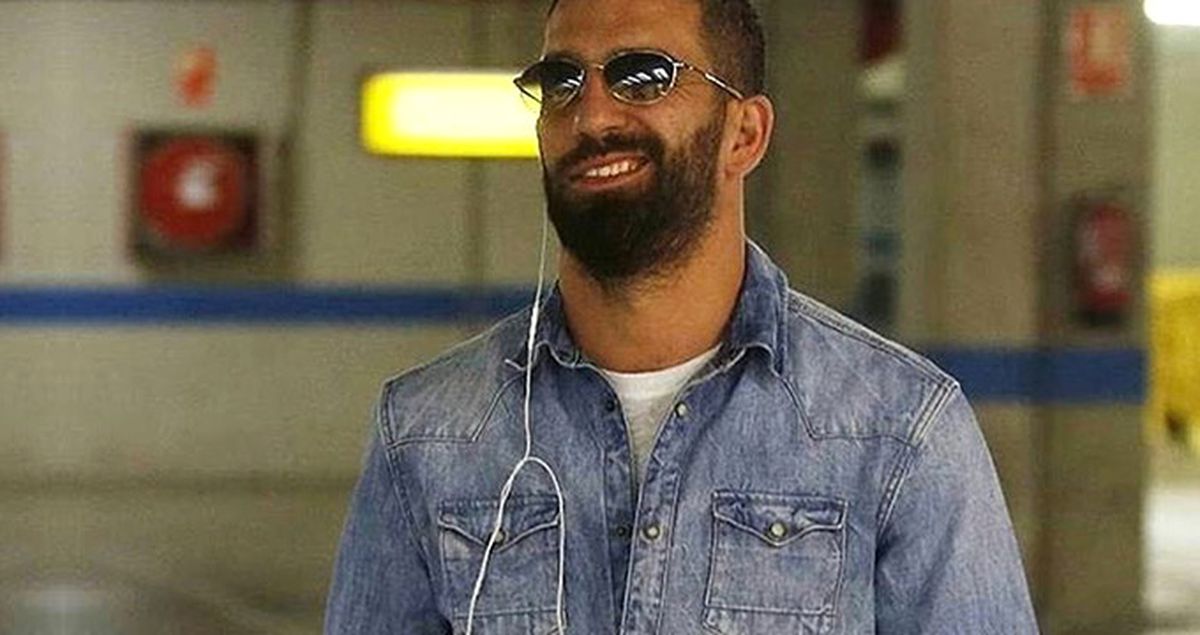 Arda Turan'dan İki Dilde Instagram Paylaşımı: İyi Haftalar