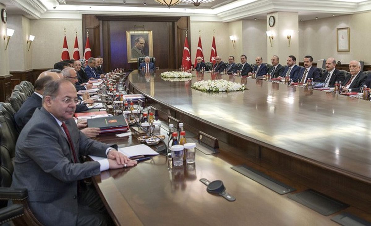 Bakanlar Kurulu'nda İlk'lerin Fotoğrafı! Soylu Kareye Girdi, Kabine Eksiksiz Toplandı