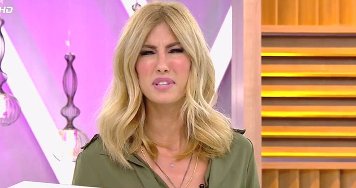 Çağla Şıkel Instagram Paylaşımıyla Takipçilerinin Diline Düştü