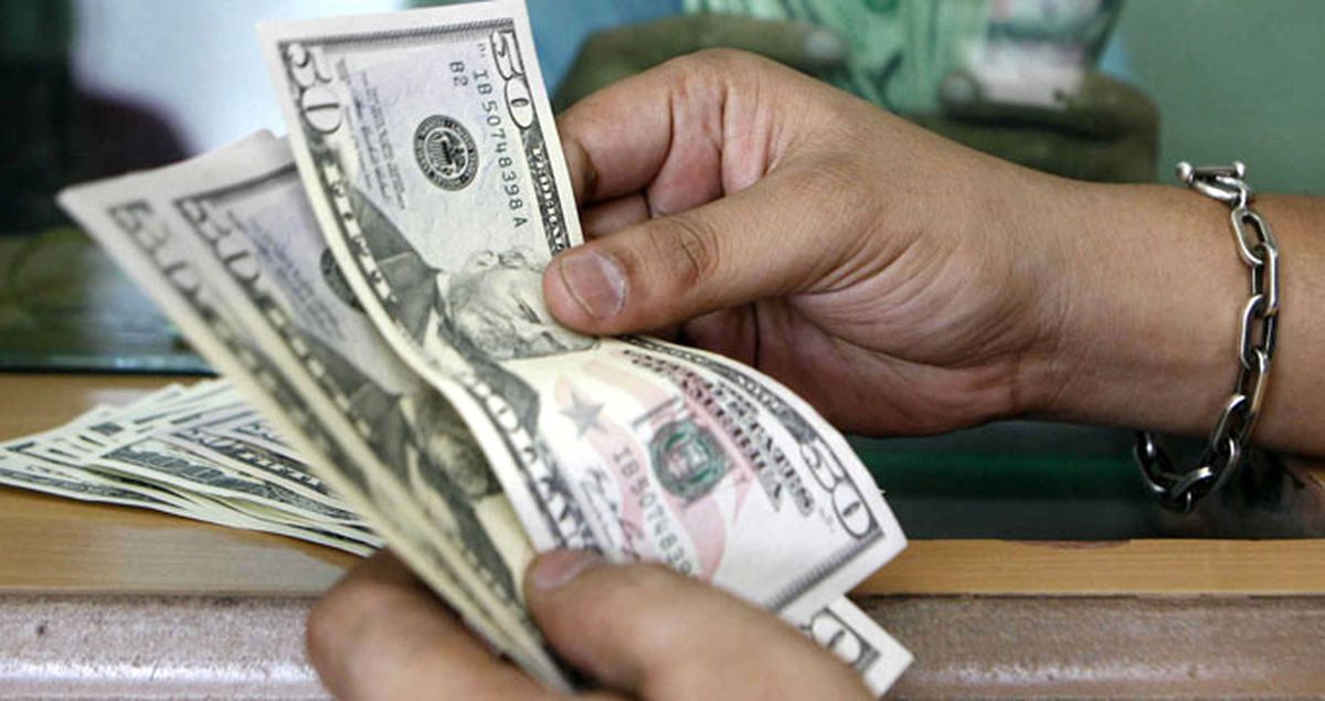 Dolar/tl 3,68 TL'nin Altına Geriledi