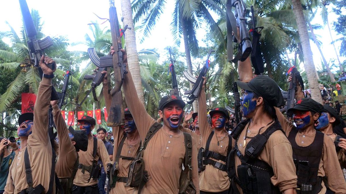 Duterte Gerillalarla Sürdürülen Barış Görüşmelerini Sonlandırdı