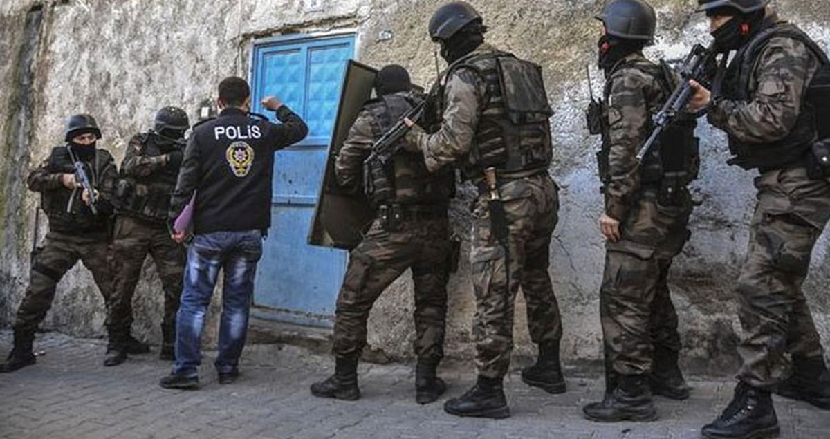 Gri Kategorisinde Aranan Şahıs Yüksekova'da Yakalandı