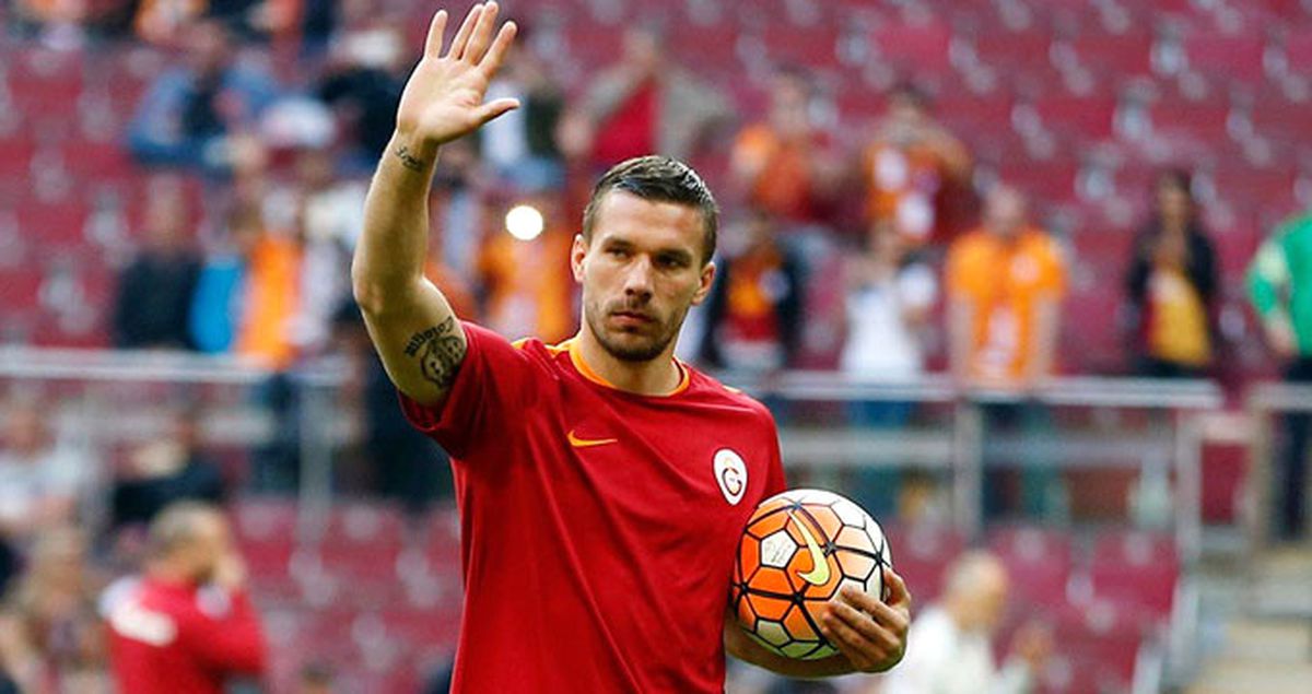 Lukas Podolski, Transferi İçin Yaptığı Açıklamada Açık Kapı Bıraktı