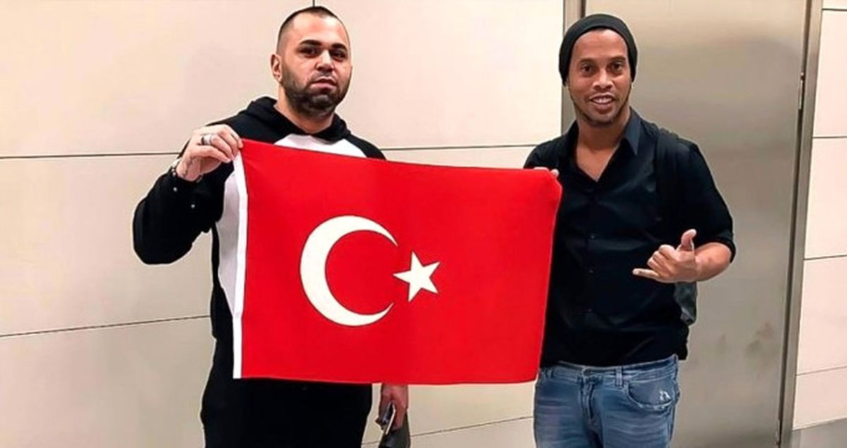 Türkiye'ye Gelen Ronaldinho: Beşiktaş'a Gelecektim Ama Şartlar Oluşmadı