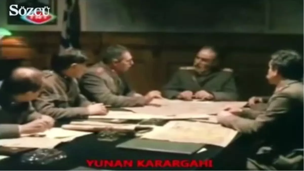Büyük Taarruz Sırasında Fonda İzmir Marşı'na Böyle Yer Verilmişti.
