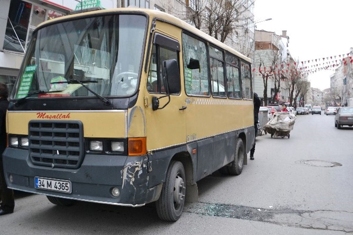 Gaziosmanpaşa'da Silahlı Çatışma: 2 Yaralı