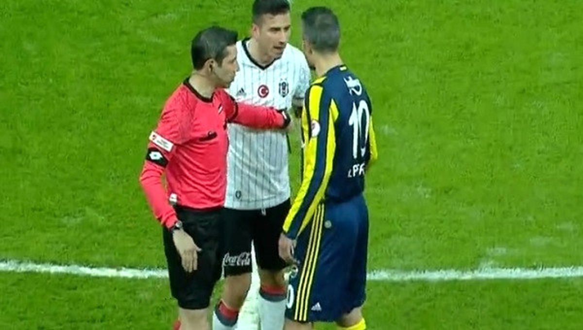 Oğuzhan Özyakup, Van Persie'yi Sildi