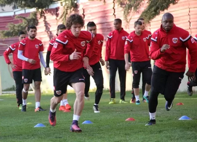 Adanaspor'da, Gaziantepspor Maçı Hazırlıkları Adanaspor'da, Gaziantepspor Maçı Hazırlıkları
