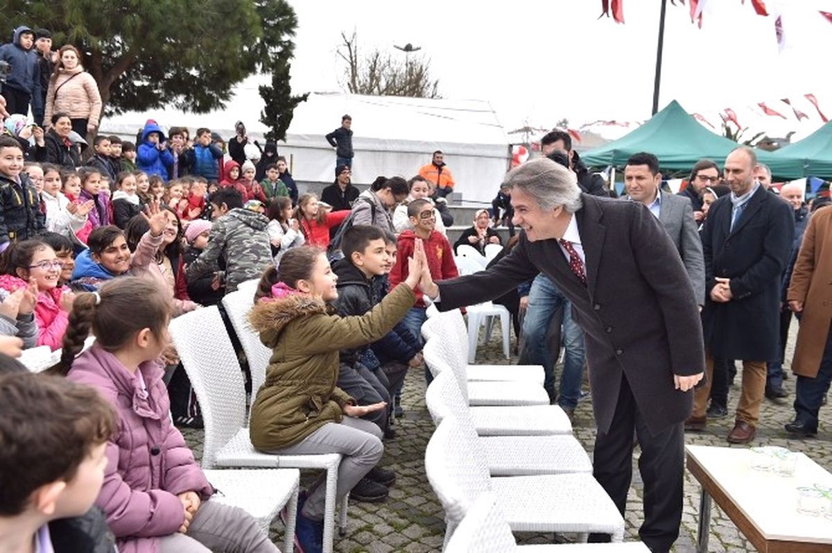 Beyoğlu'nda Doğaya Destek Olana, Buz Pisti Bileti Hediye