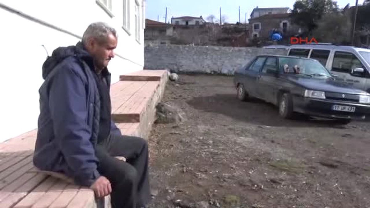 Çanakkale Depreminde Enkaz Altında Kalan Köseoğlu'nu Kızı Kurtardı