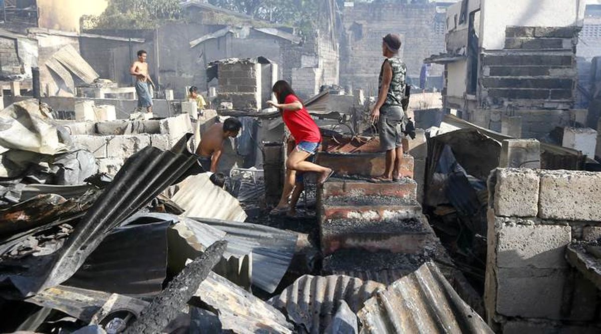 Filipinler'de Yangın: 15 Bin Vatandaş Evsiz Kaldı