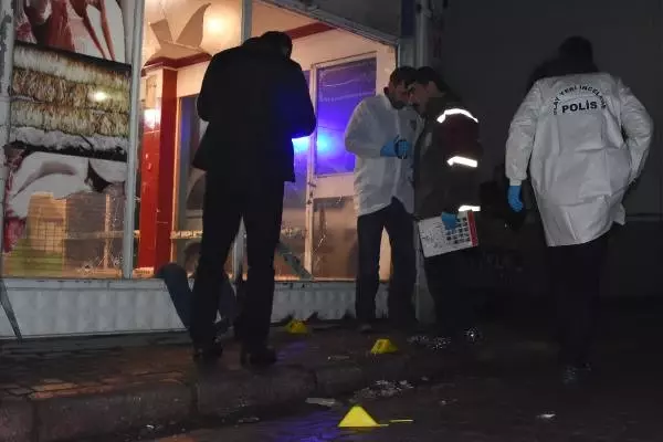 Konya'da İki Grup Arasında Silahlı Kavga: 1 Ölü, 1 Yaralı Konya'da İki Grup Arasında Silahlı Kavga: 1 Ölü, 1 Yaralı