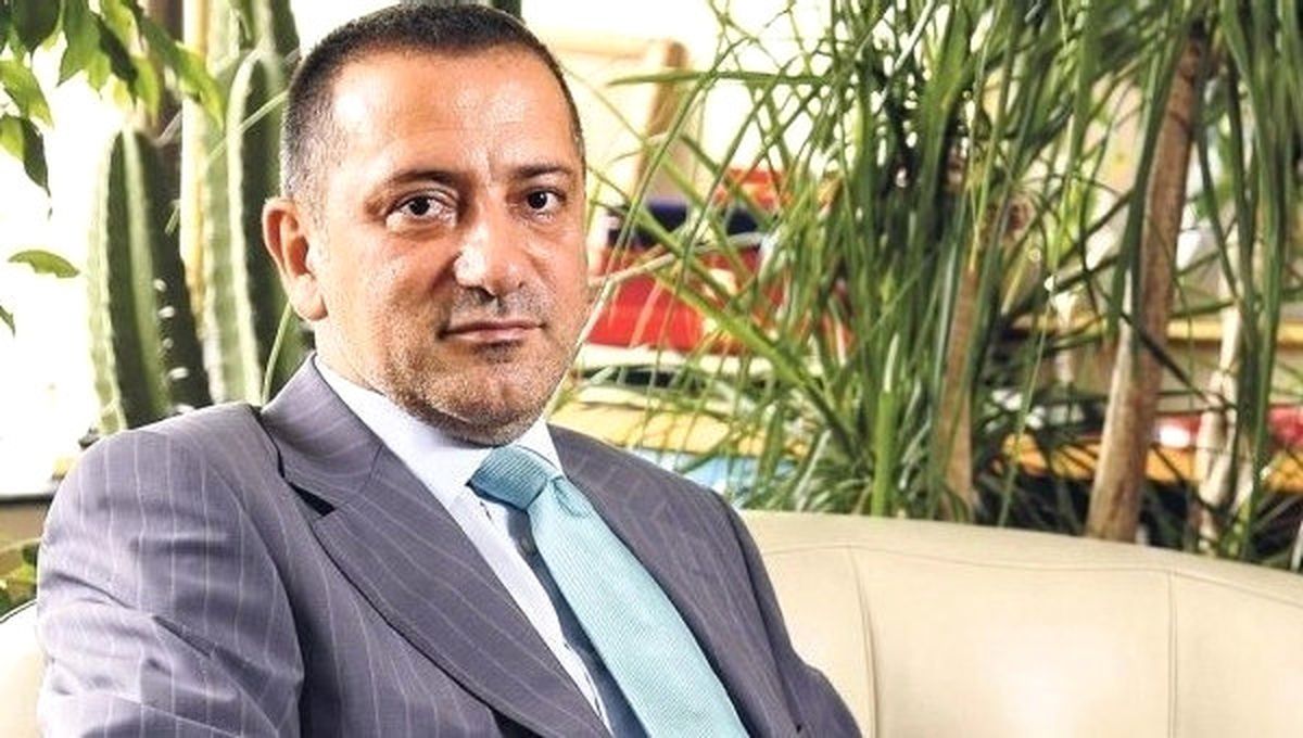 Fatih Altaylı: Robin van Persie'nin Hareketi Ağır Cezalık Suç