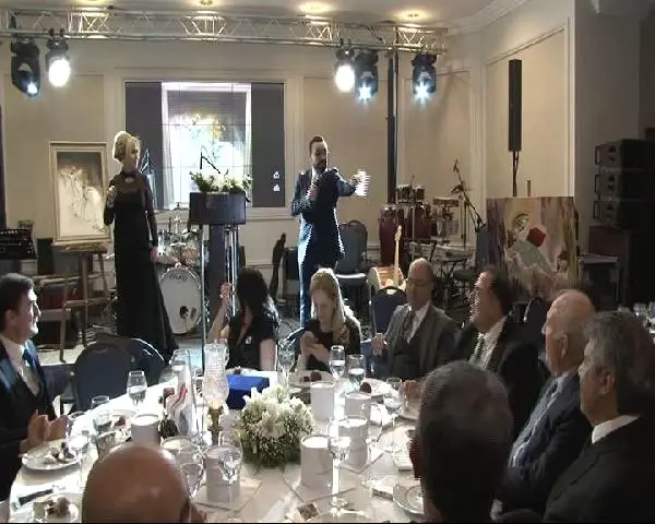 Başbakan Yardımcısı Mehmet Şimşek'in Yaptığı Resme 151 Bin Tl Başbakan Yardımcısı Mehmet Şimşek'in Yaptığı Resme 151 Bin Tl